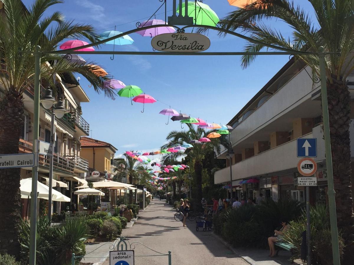 Hotel Verdesolemare มารินา ดิ เปียตราซันตา ภายนอก รูปภาพ